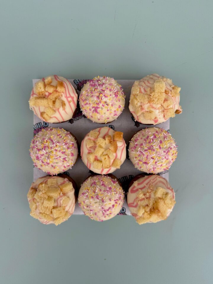 Birthday cake blondies